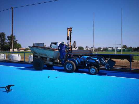 FIH Certified Hockey Artificial Turf with 14mm Pile Height and Water Spray for Consistent Play (ФИХ сертифицированный хоккейный искусственный газон с 14 мм высотой свай и распылением воды для последовательной игры)
