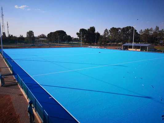 FIH Certified Hockey Artificial Turf with 14mm Pile Height and Water Spray for Consistent Play (ФИХ сертифицированный хоккейный искусственный газон с 14 мм высотой свай и распылением воды для последовательной игры)